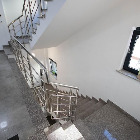 Astar Apartments - Small เรอเดออุตสิ ภายนอก รูปภาพ