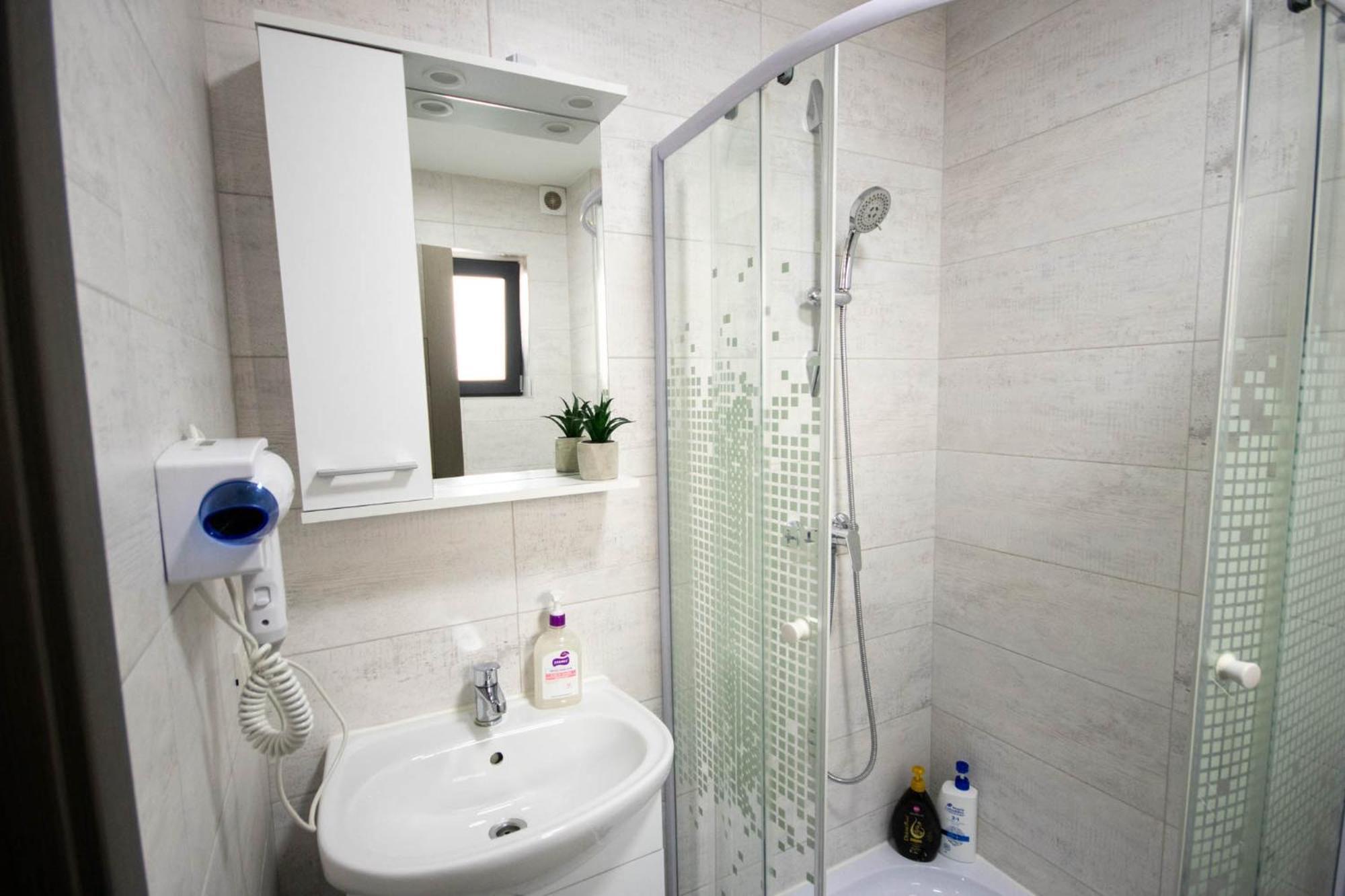 Astar Apartments - Small เรอเดออุตสิ ภายนอก รูปภาพ